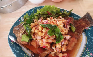 Prung Eng Ri Thoen food