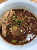 ก๋วยเตี๋ยวไก่โบราณ food