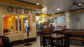 Pedro's Cafe inside