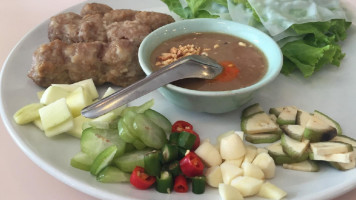 Vietnam Hut food