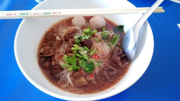 บูมก๋วยเตี๋ยวเรือ menu