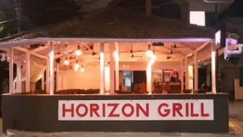 Karlton's Horizon Grill inside