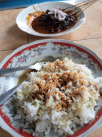 Sate Gule Kambing Mbak Yuli food