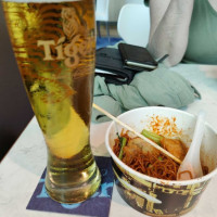 Thai Airways Royal Silk Lounge food