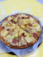 Alberto's Pizza Cervantes food