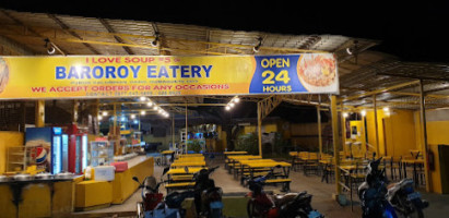 Oroy Eatery And Sports inside