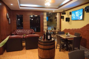 The Pub Resto-Lounge, Bar & KTV food