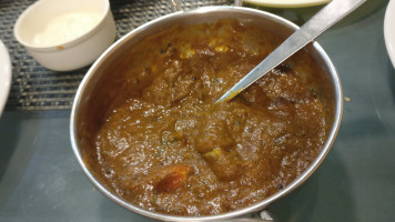 Halais Dum Biriyani food
