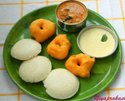 Sri Maruti Idli Vada Centre food