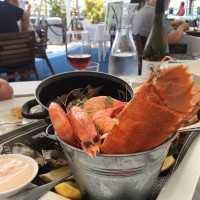 Royal Queensland Yacht Squadron food