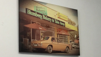 Blumberg Bakery & Take Away outside