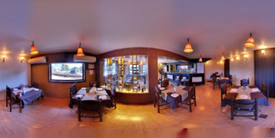 Martins Multicuisine Restaurant Bar inside