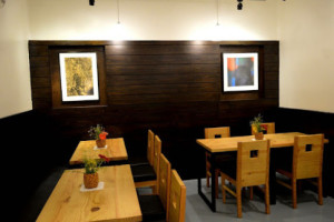 Pinewood Cafe N' inside