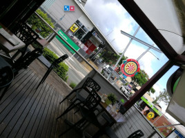 Cafe 65 outside