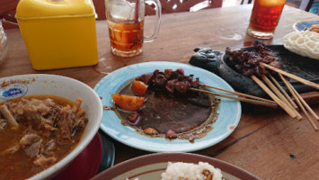 Warung Makan Mroso food