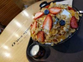 Nunsongyee Korean Dessert Cafe food