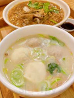 8 Degree Taiwanese Bistro food