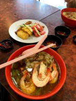 Geylang Prawn Noodles East food