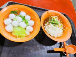 Soon Heng Fishball Noodle food