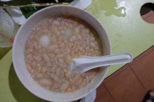 75 Ah Balling Peanut Soup Huā Shēng Tāng Yuán Bedok food
