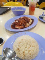 Yishun 925 Chicken Rice (jurong East) food