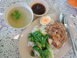 ร้านข้าวขาหมู บ่อป่า food