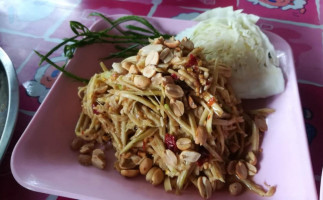 ร้านส้มตำทอด ต้นตำรับ inside