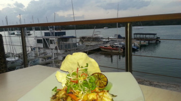 Noosa Yacht and Rowing Club food