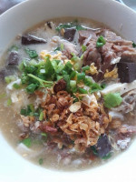 น้อยก๋วยจั๊บญวนปลวกแดง outside