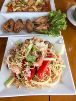 ร้านบ้านกระเพราปู food