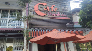 Cafe Thanh Hội outside