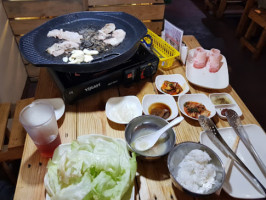 Chingueupsal Korean Resto food