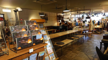 Taro Cafe inside