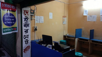 Dey Internet Cafe inside