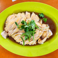 Tian Tian Hainanese Chicken Rice food