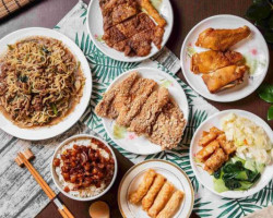 Jīn Xiān Yú Wán Diàn Sì Píng Diàn food
