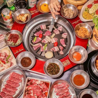 8292kǎo Ròu Zǒng Diàn food