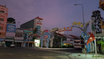 Nhà Hàng Xuân Thạnh outside