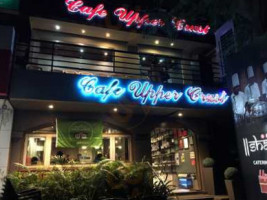 Cafe Upper Crust food