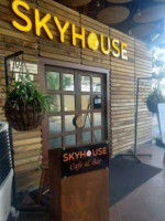Skyhouse Cafe outside
