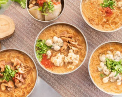 Xī Mén Tīng Dà Cháng Miàn Xiàn Tái Zhōng Ròu Yuán food