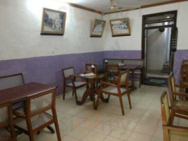 Vasco Cafe inside