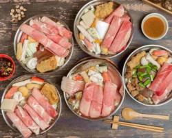 Fēng Wèi Xiǎo Huǒ Guō food