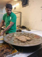 Lucknowi Wale Kababi food