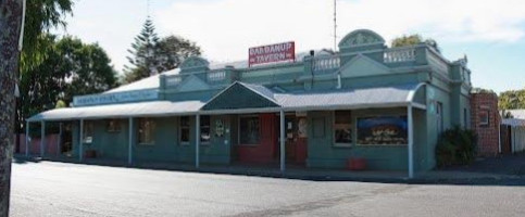 Dardanup Tavern inside