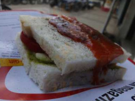Charbhuja Sandwich food