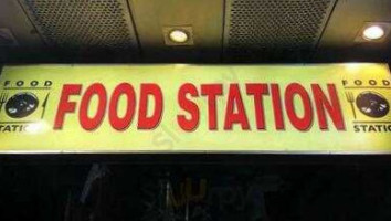 Food Station food