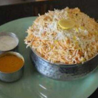 Cauvery Hyderabadi Biriyani food