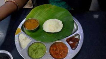 Shri Balaajee Bhavan food