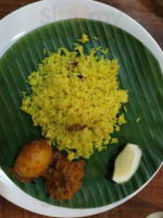 Sholo Ana Bangali food